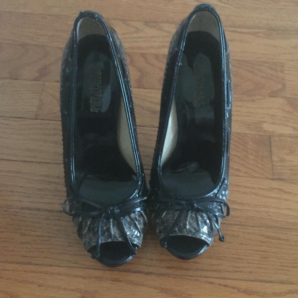 Michael Kors Black - Snake Pathent Leather Heel